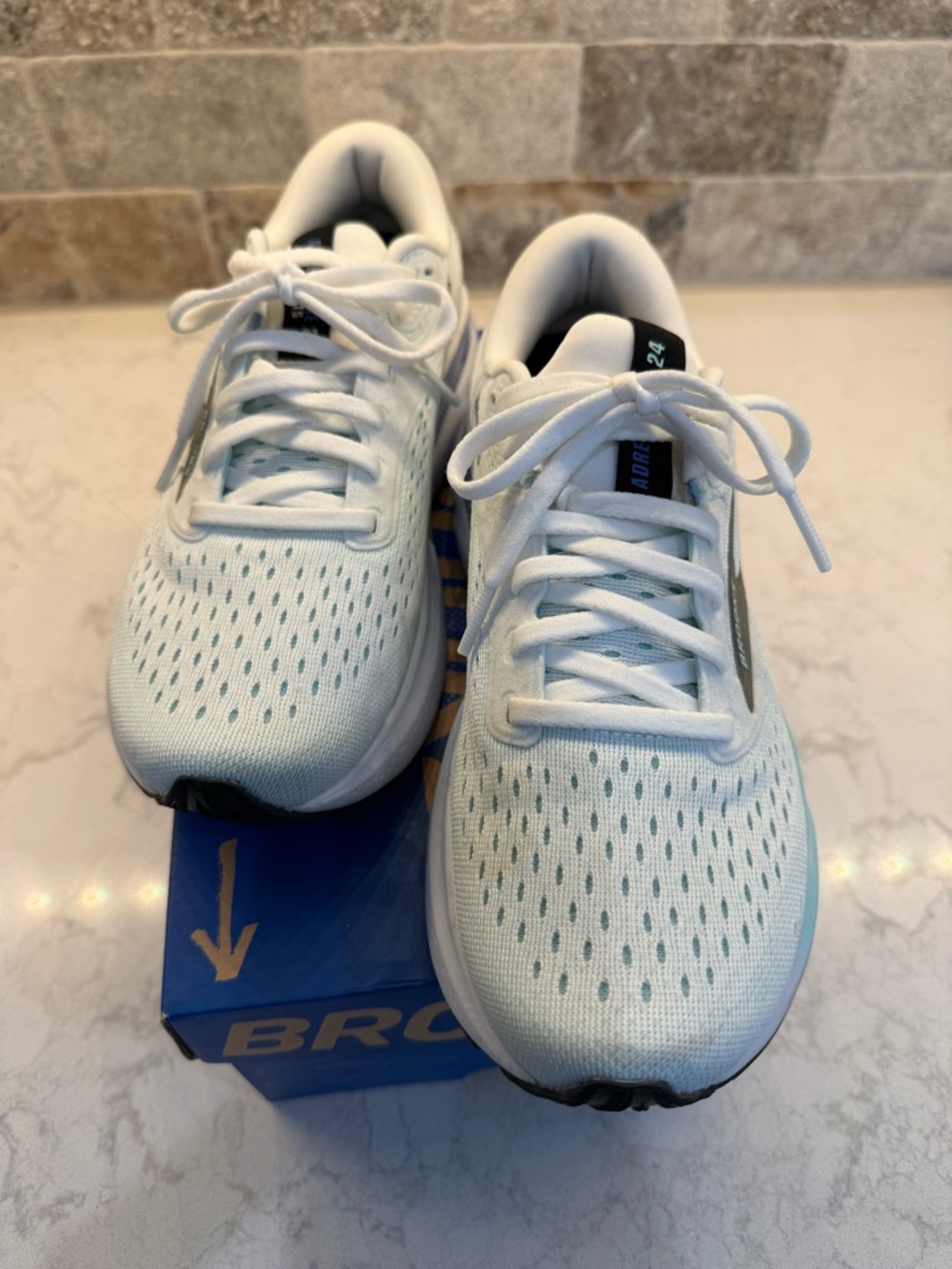 Brooks Adrenaline GTS 24 Women’s Athletic Running Shoes - Picture 3 of 5